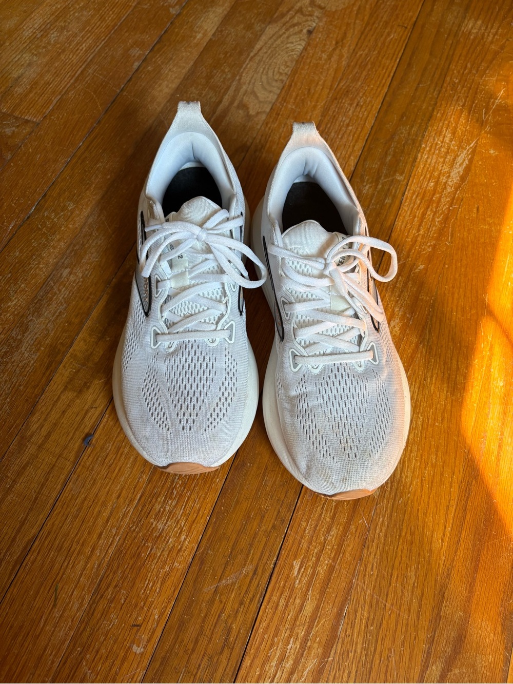 Brooks White Women's Running Sneakers